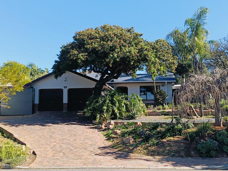 4 Bedroom Property for Sale in Hoogstede Western Cape